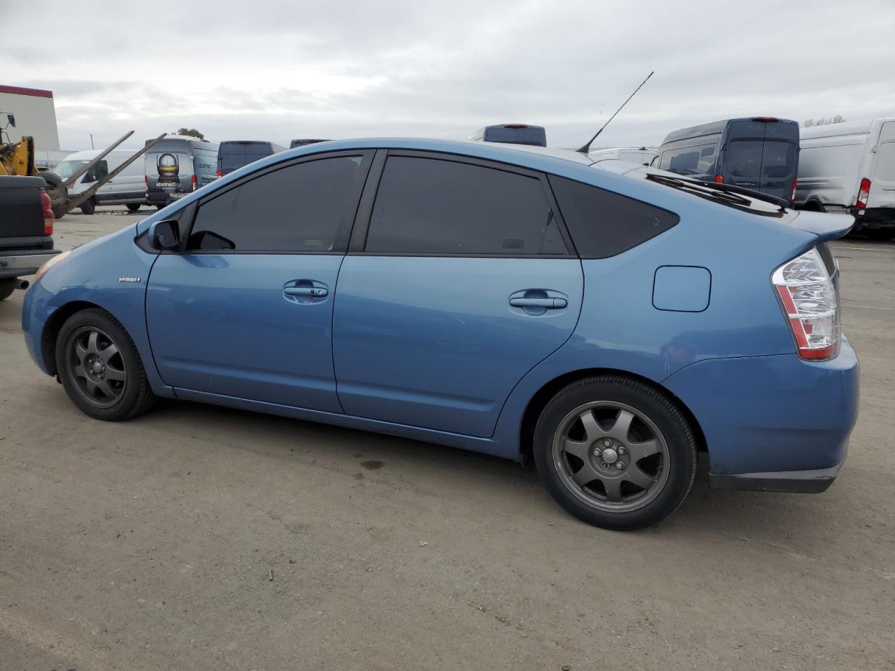 2009 Toyota Prius - Image 2