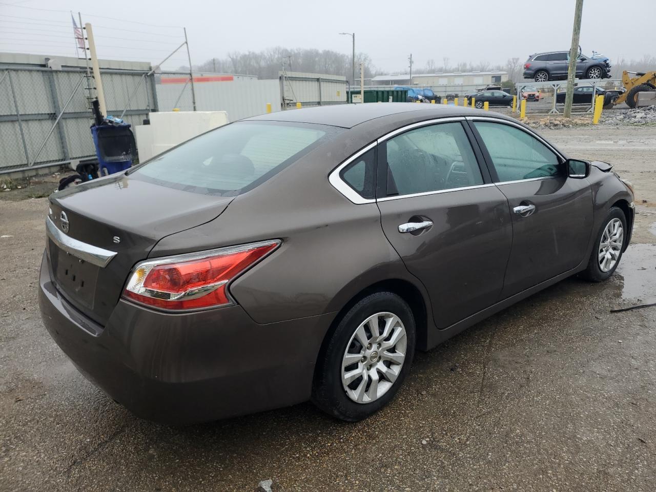 2015 Nissan Altima - Image 3