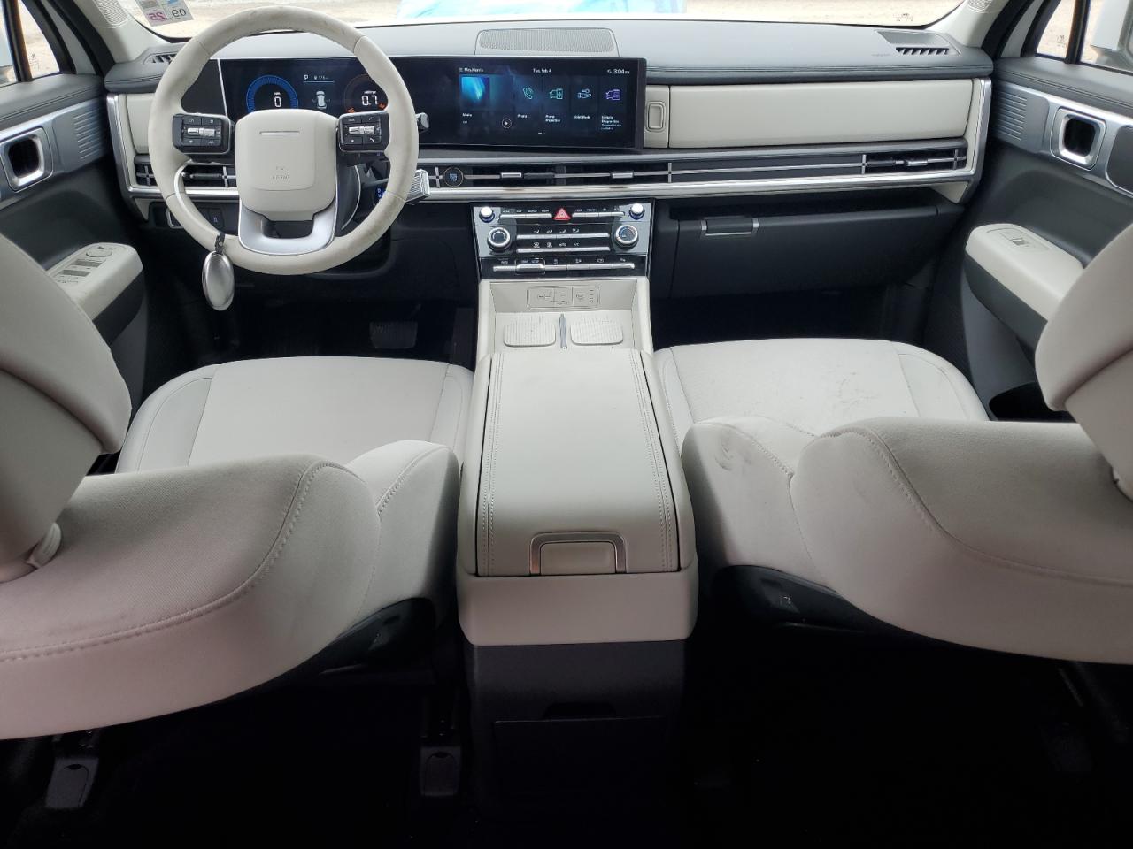 2024 Hyundai Santa Fe - Image 8