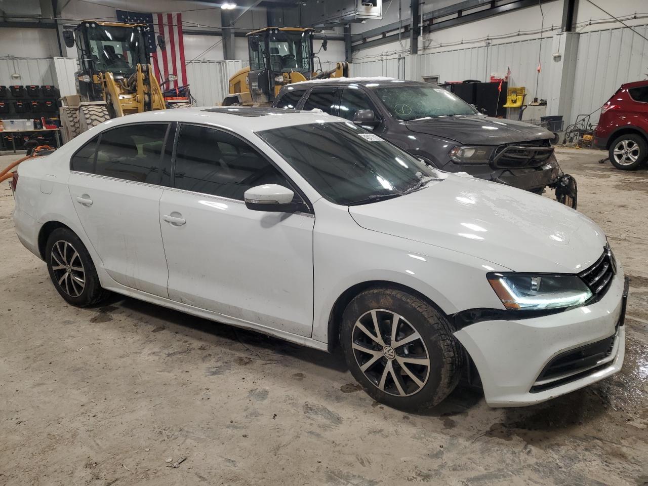 2018 Volkswagen Jetta - Image 4