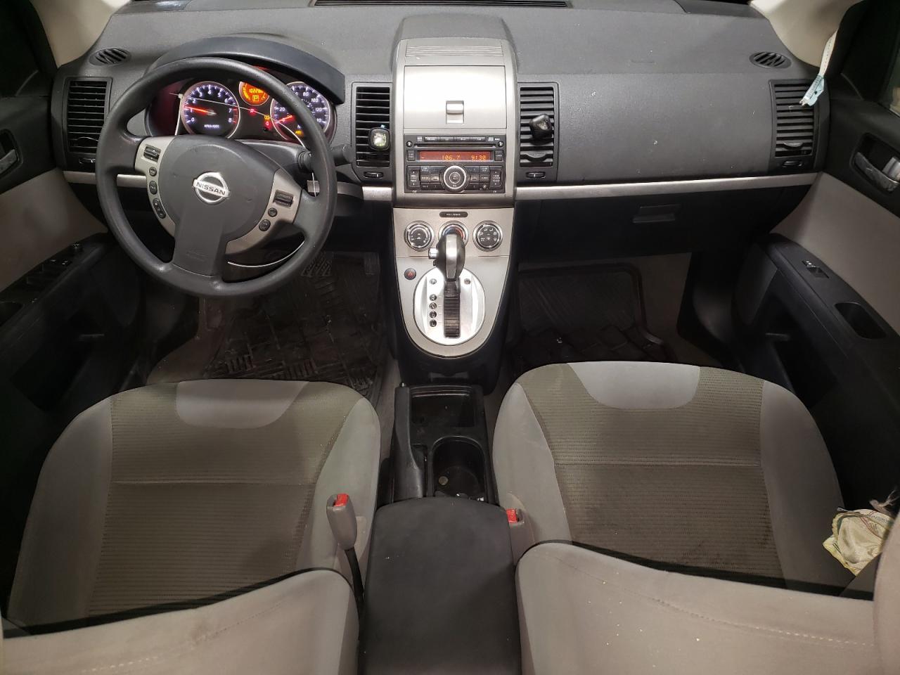 2010 Nissan Sentra - Image 8