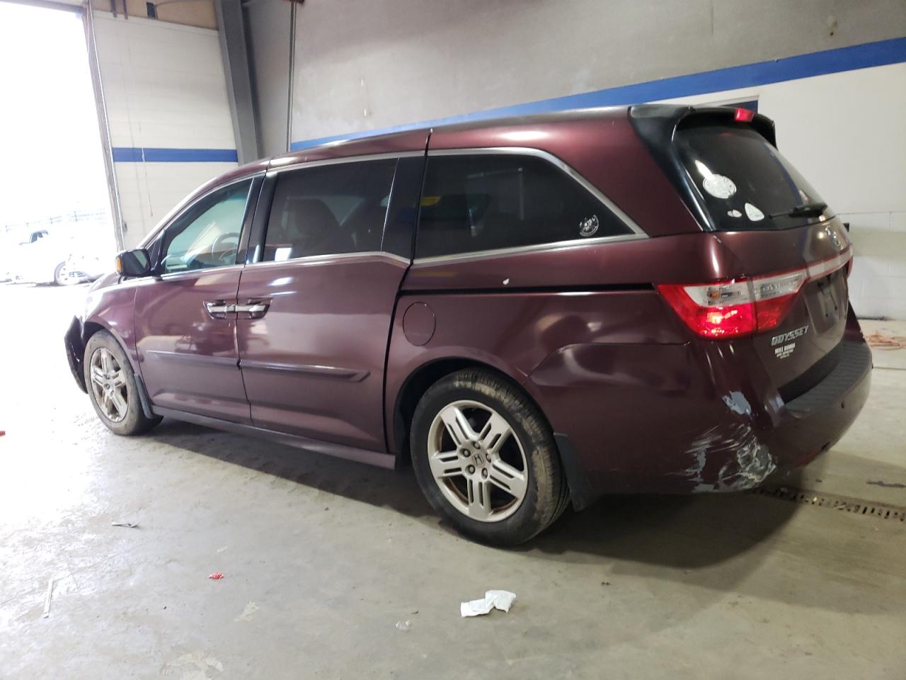 2012 Honda Odyssey - Image 2
