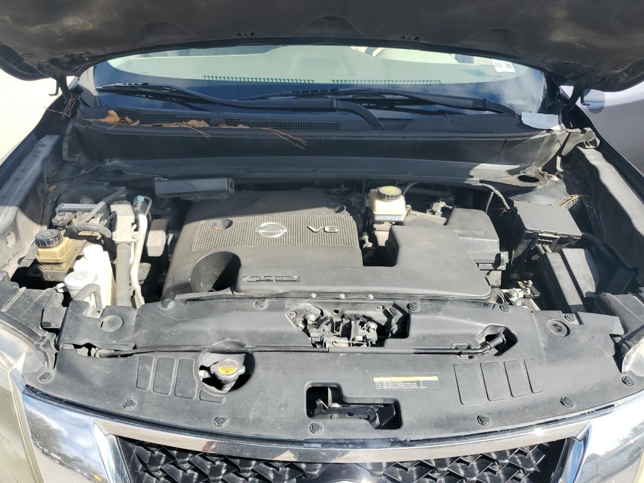 2013 Nissan Pathfinder - Image 12