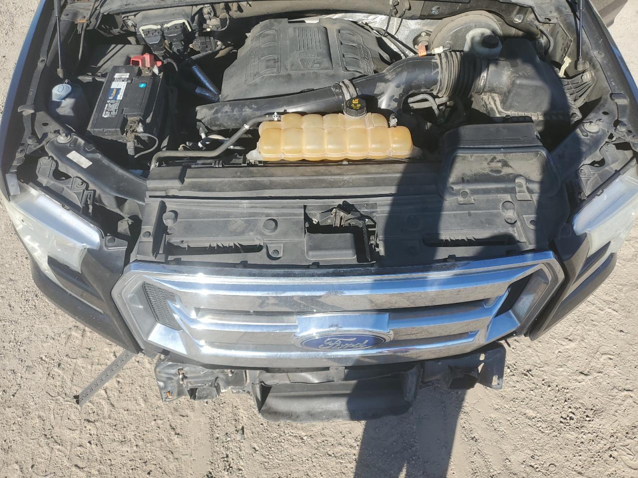 2016 Ford F-150 - Image 12