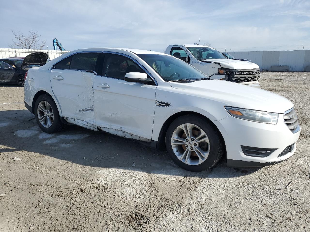 2013 Ford Taurus - Image 4