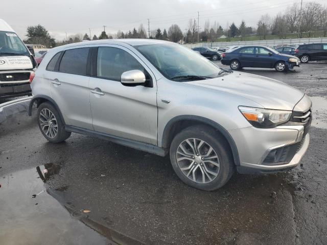  MITSUBISHI OUTLANDER 2019 Srebrny