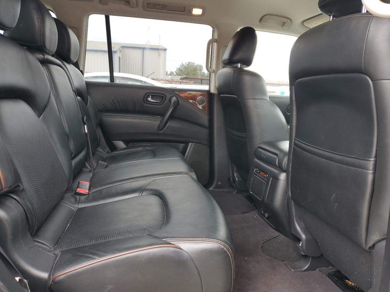 2017 Nissan Armada - Image 11