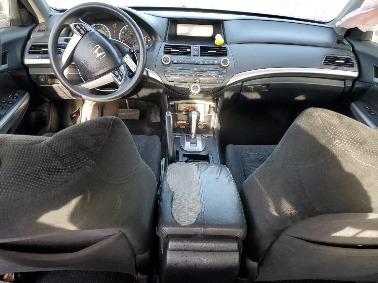 2009 Honda Accord - Image 8
