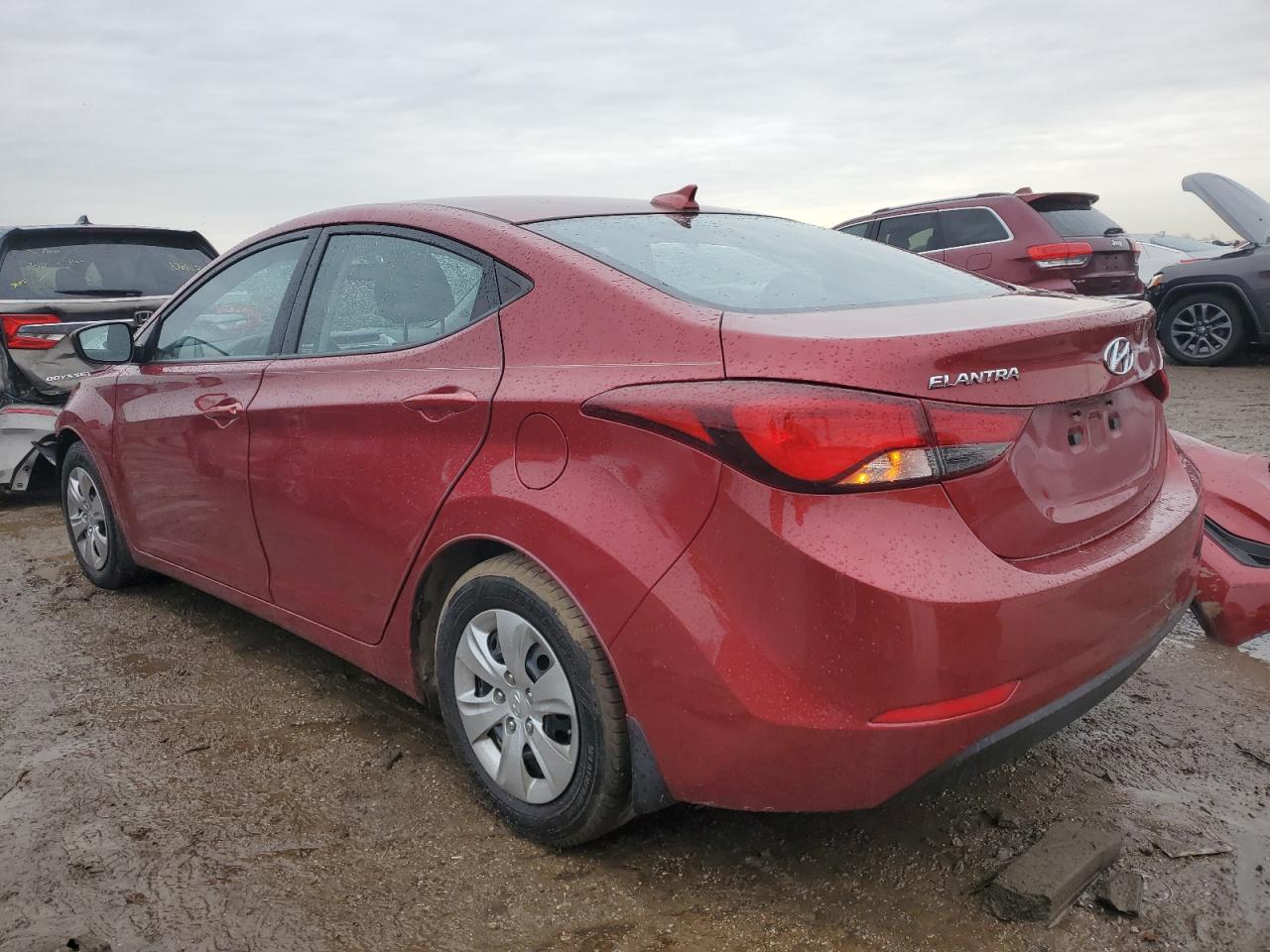 2016 Hyundai Elantra - Image 2