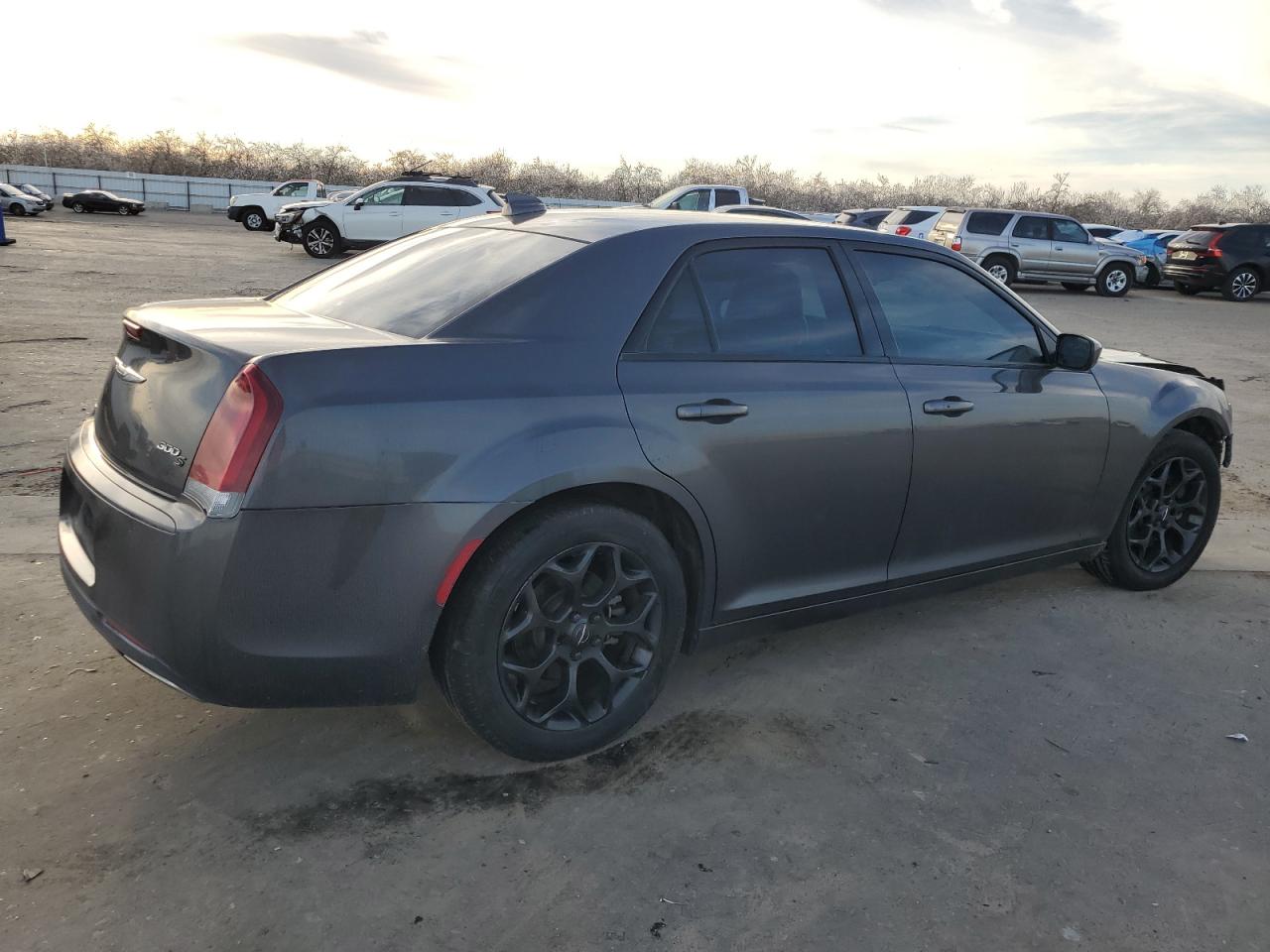 2019 Chrysler 300 - Image 3