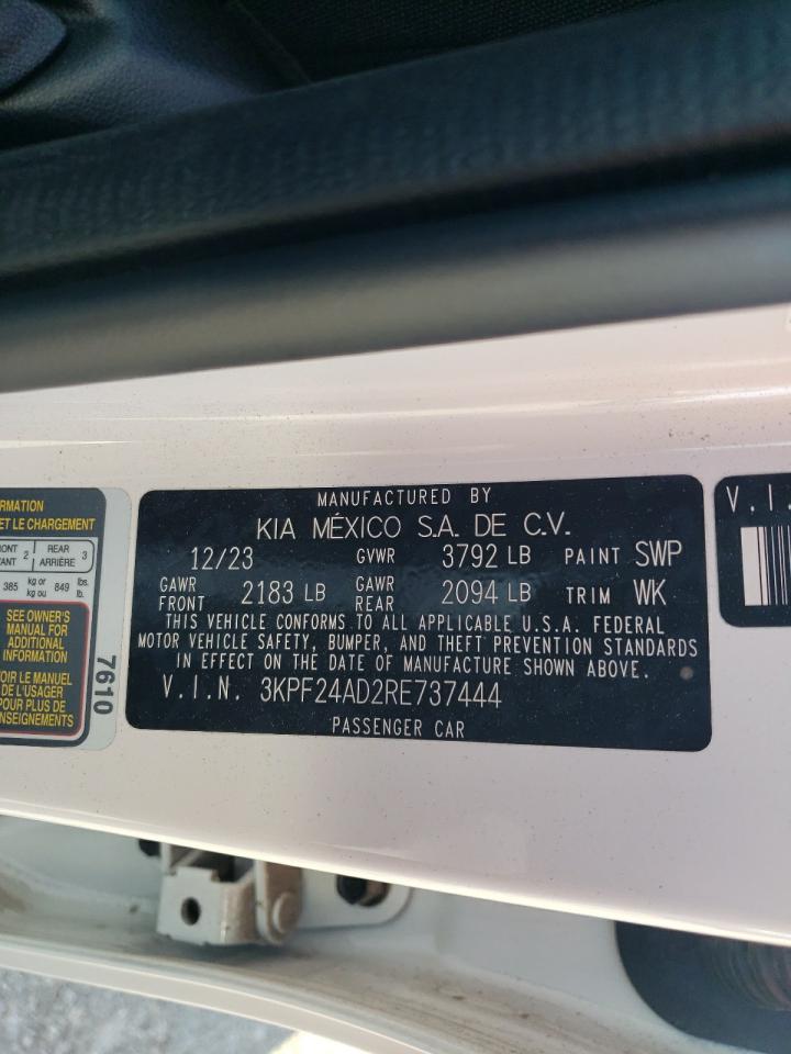 2024 Kia Forte - Image 15