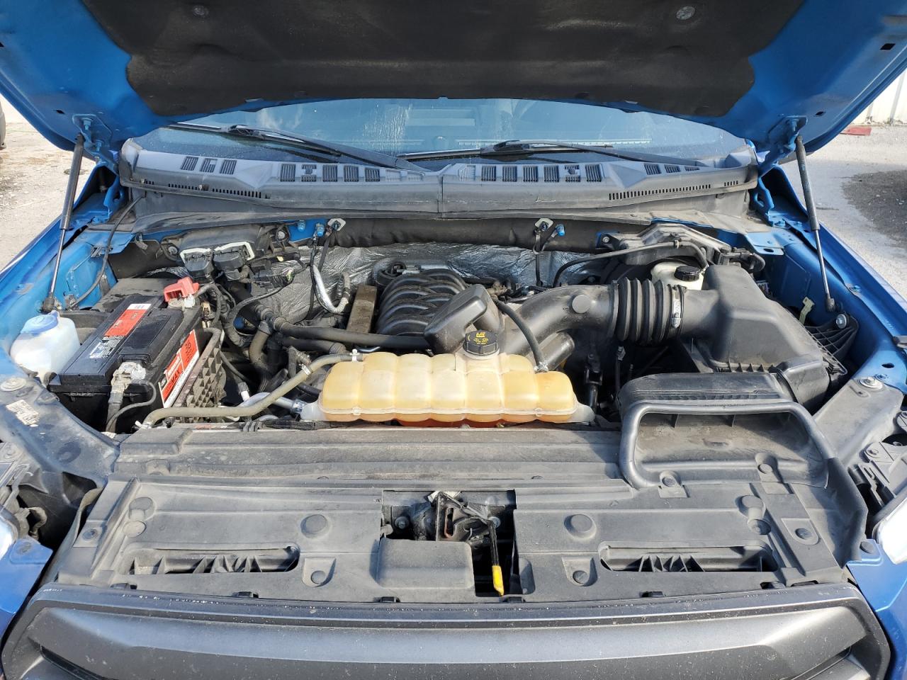 2015 Ford F-150 - Image 11