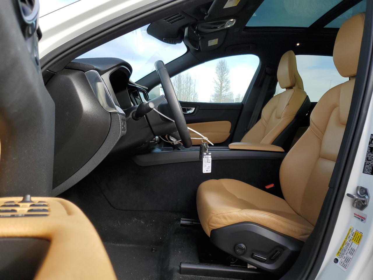 2020 Volvo XC60 - Image 7