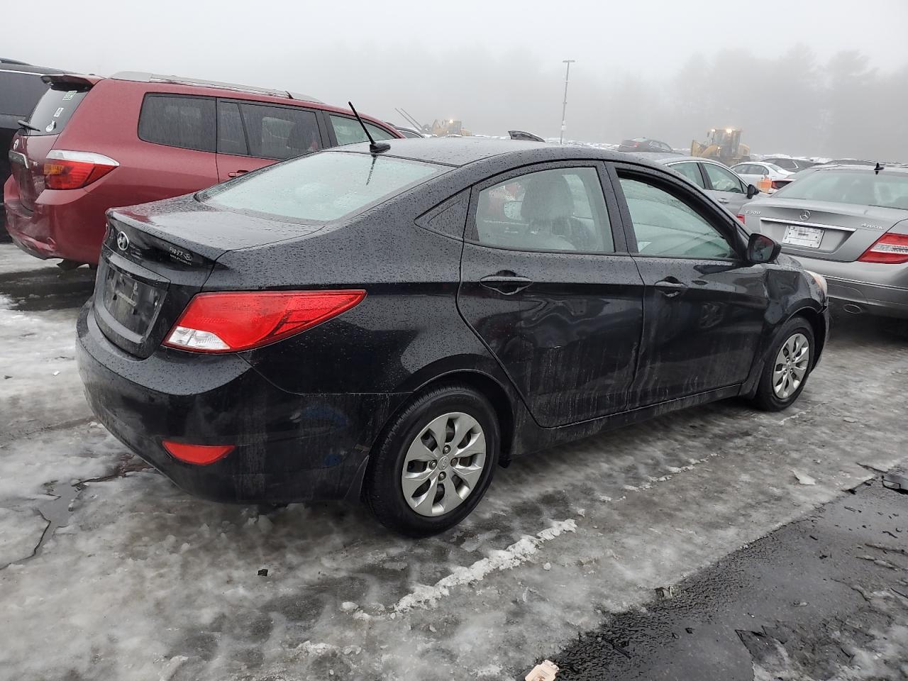 2017 Hyundai Accent - Image 3