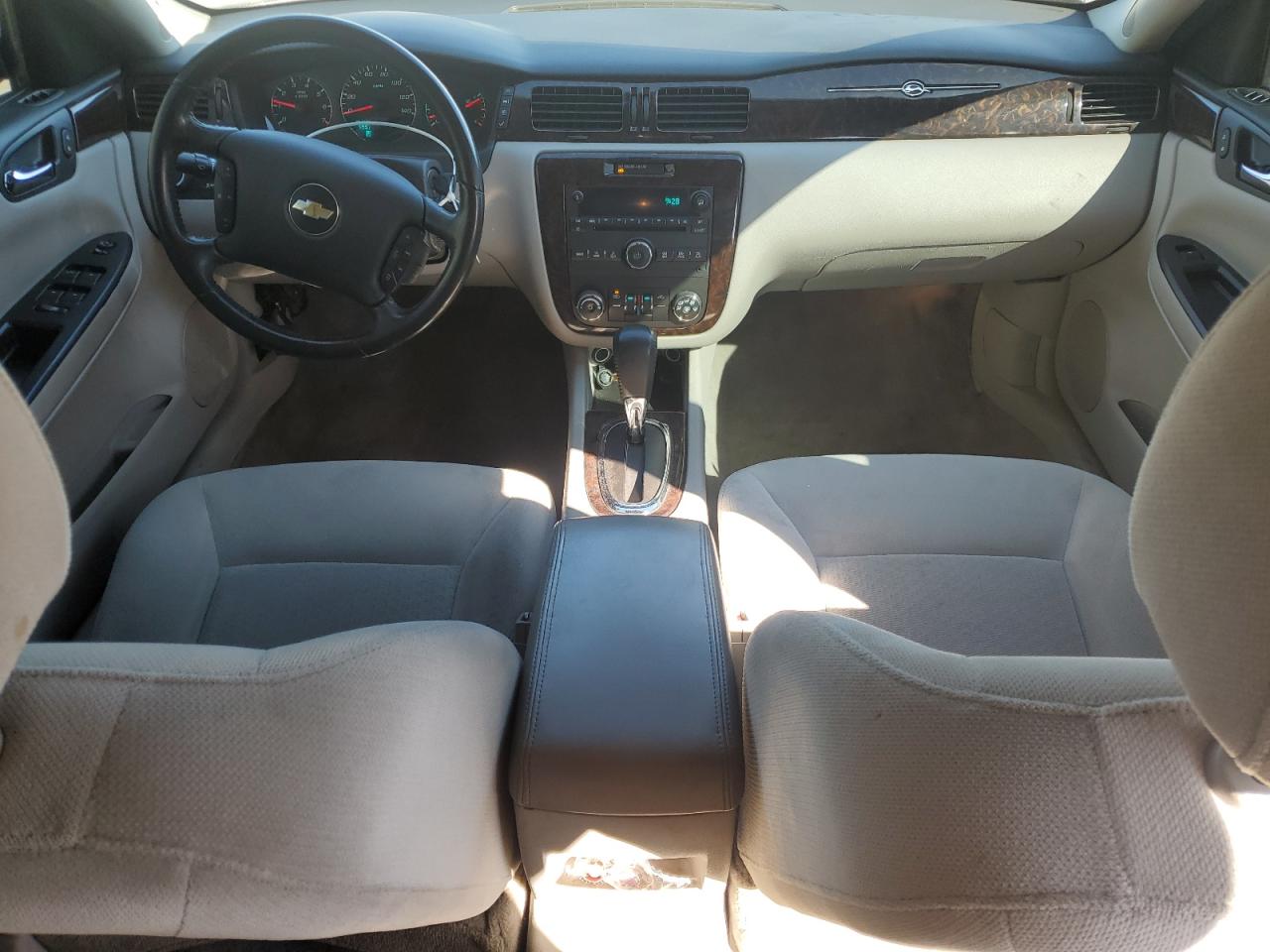 2014 Chevrolet Impala - Image 8