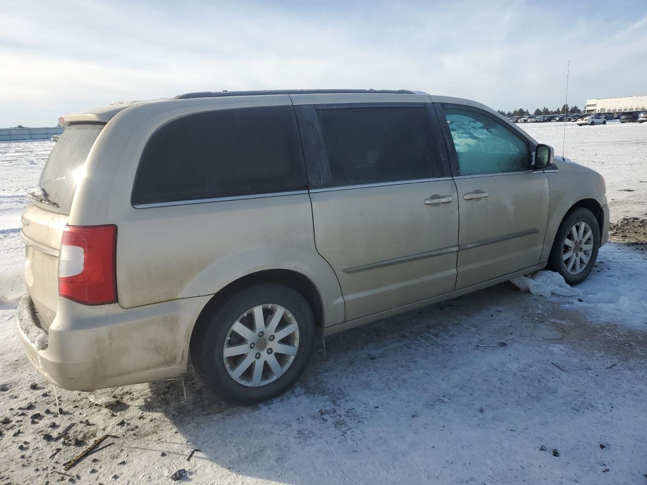 2014 Chrysler Town & Country - Image 3