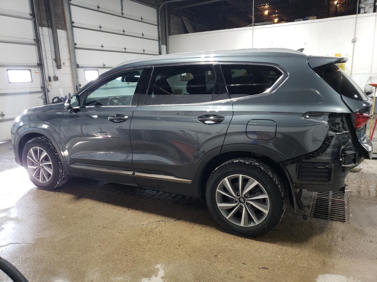 2020 Hyundai Santa Fe - Image 2