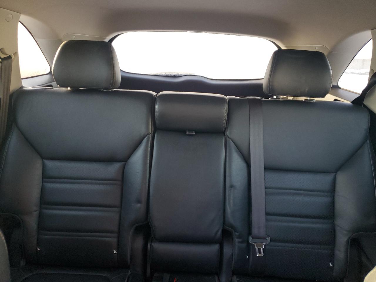 2016 Kia Sorento - Image 10