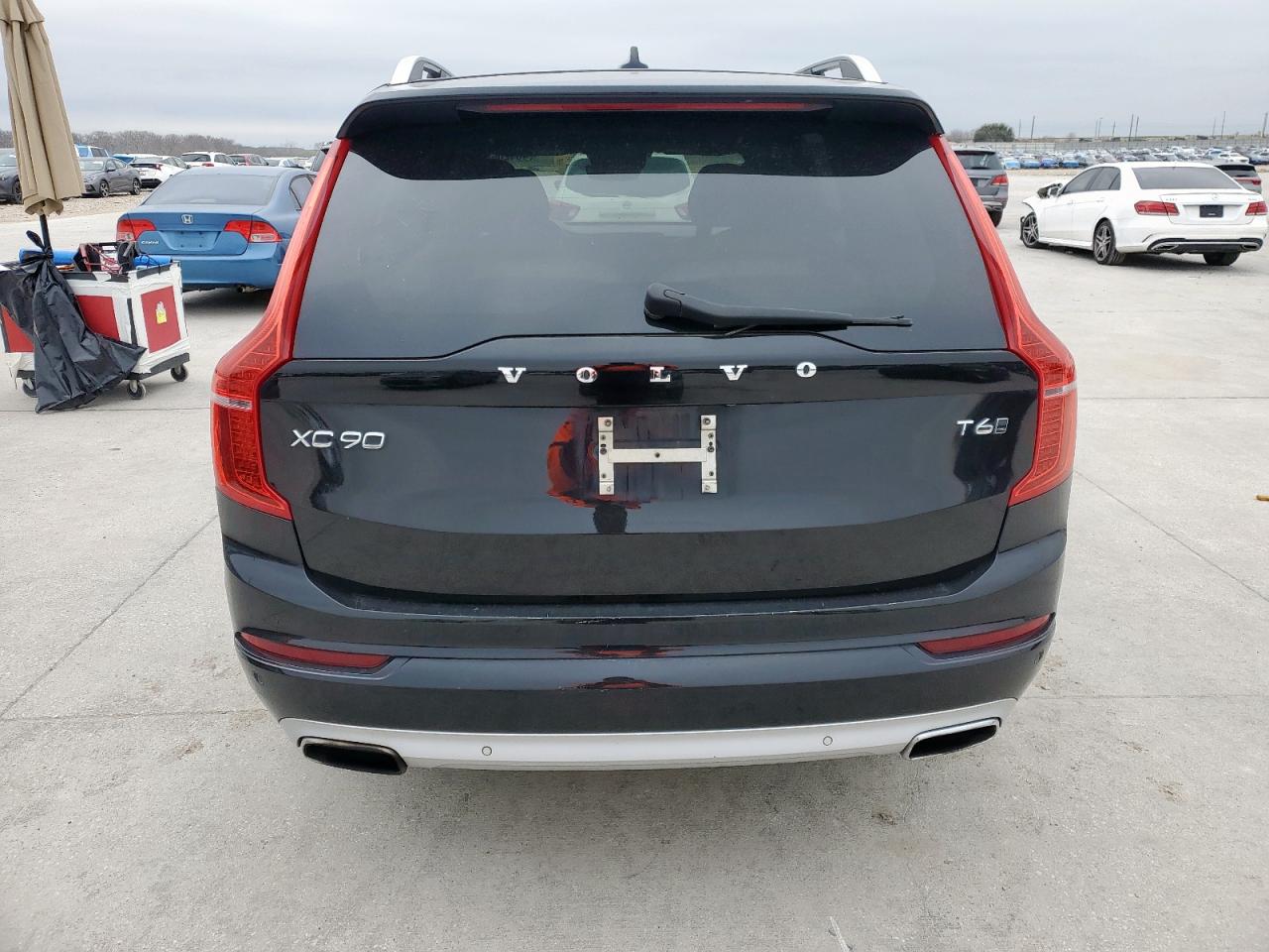 2016 Volvo XC90 - Image 6