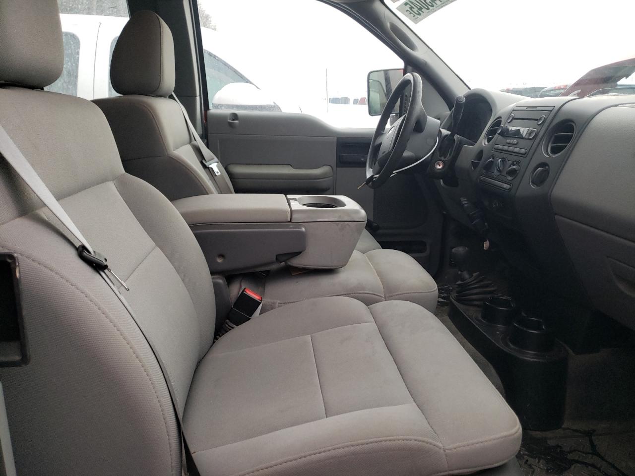 2004 Ford F-150 - Image 7
