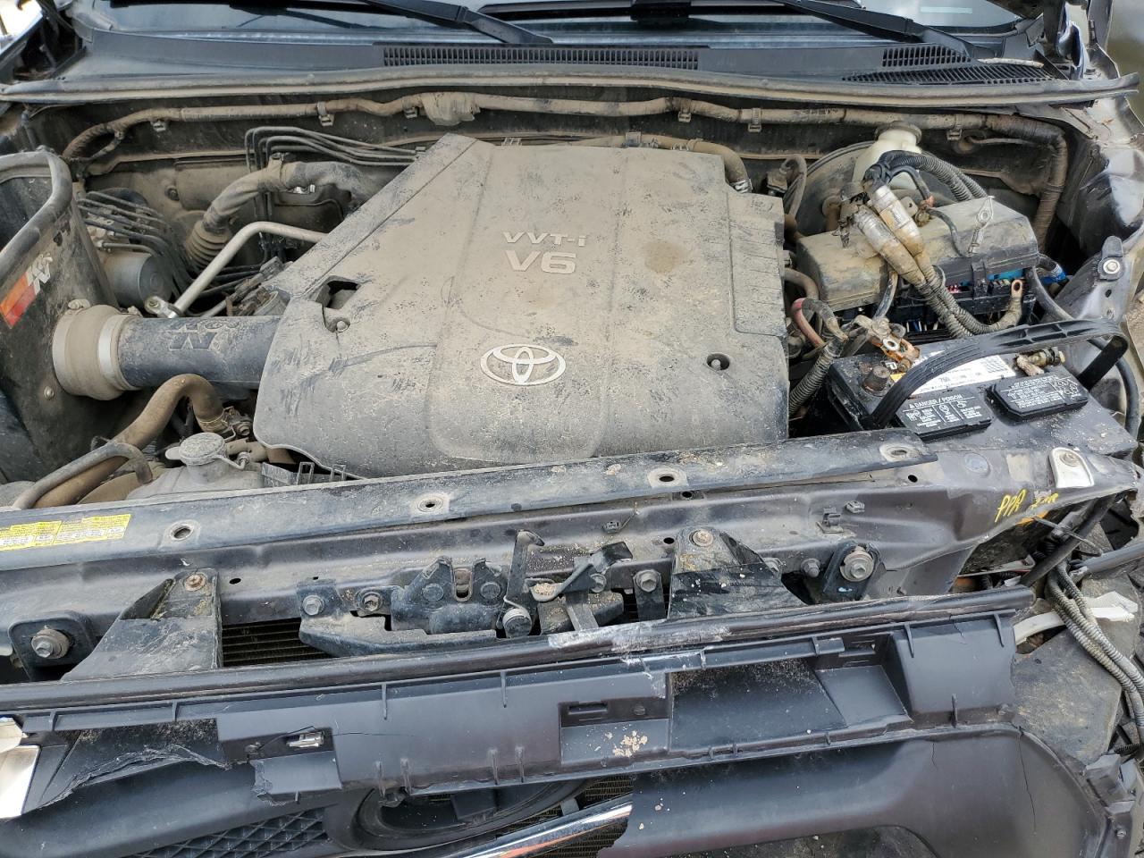 2015 Toyota Tacoma - Image 11