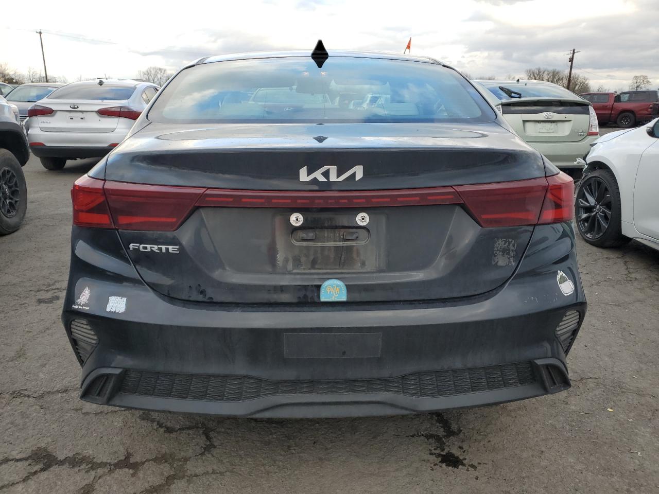 2022 Kia Forte - Image 6