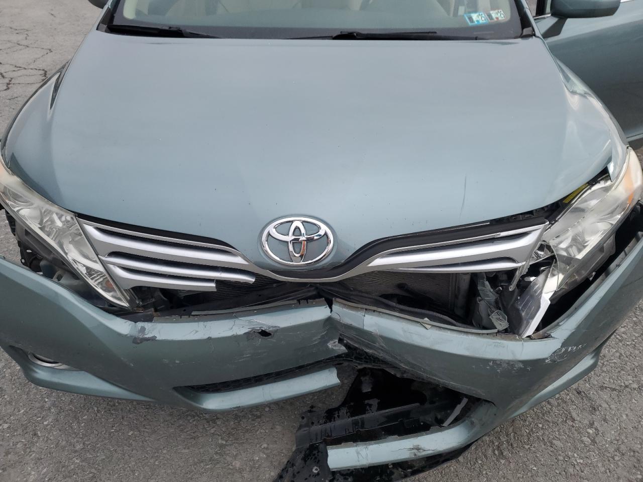 2012 Toyota Venza - Image 12