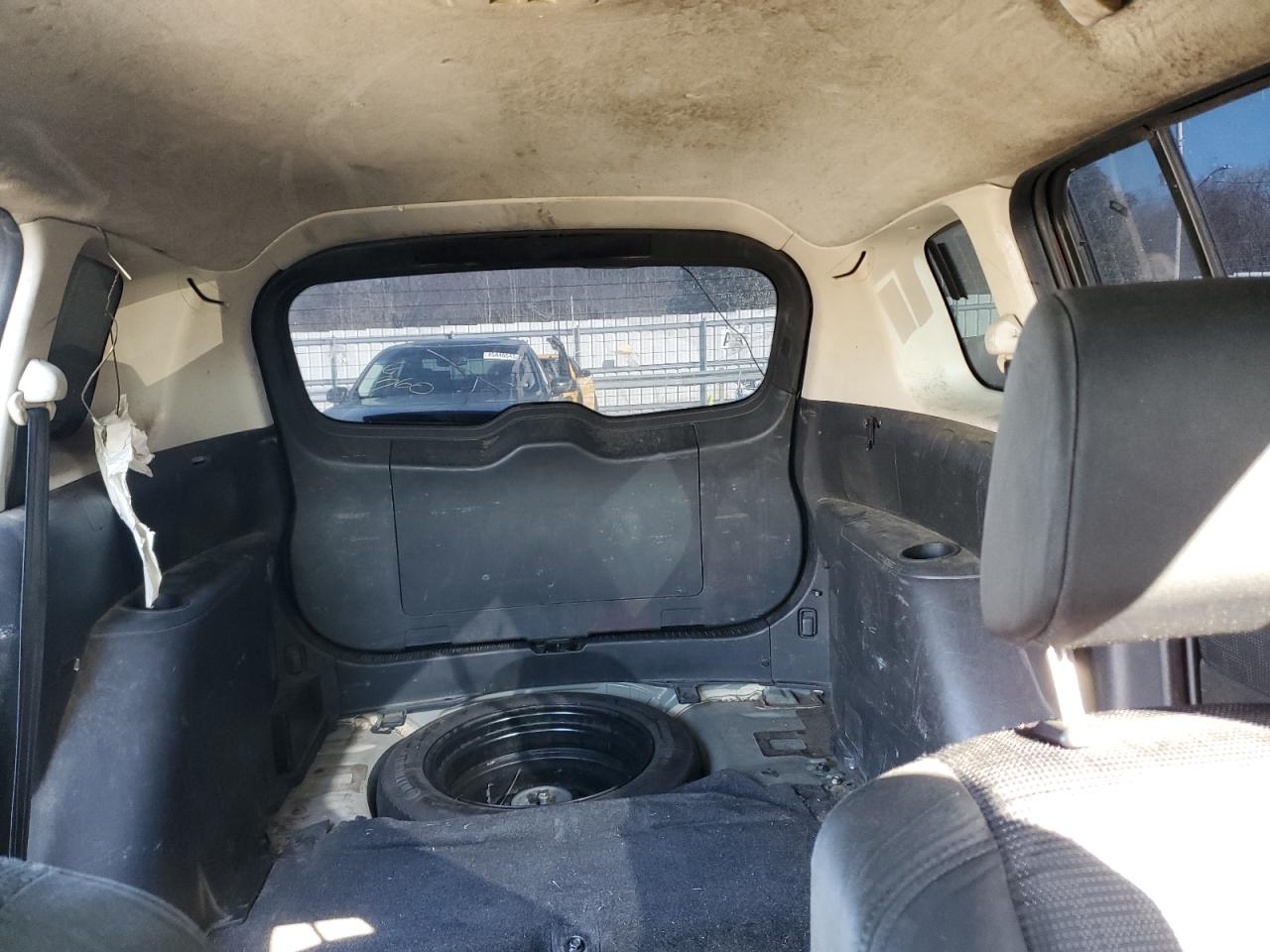 2010 Mazda 5 - Image 10