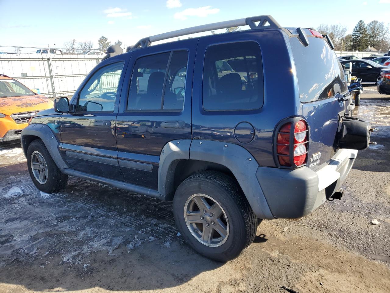 2006 Jeep Liberty (North America) - Image 2