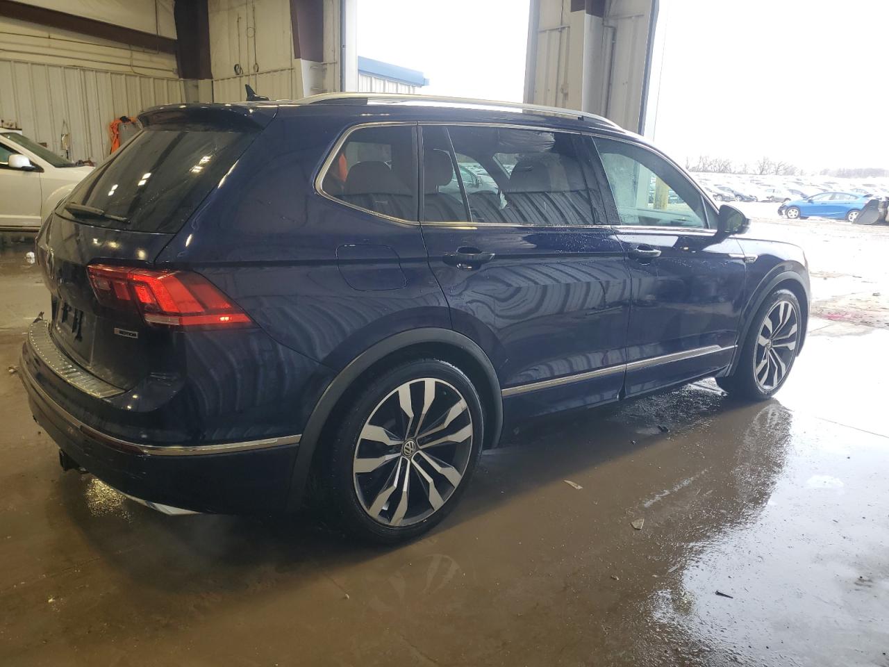 2021 Volkswagen Tiguan - Image 3