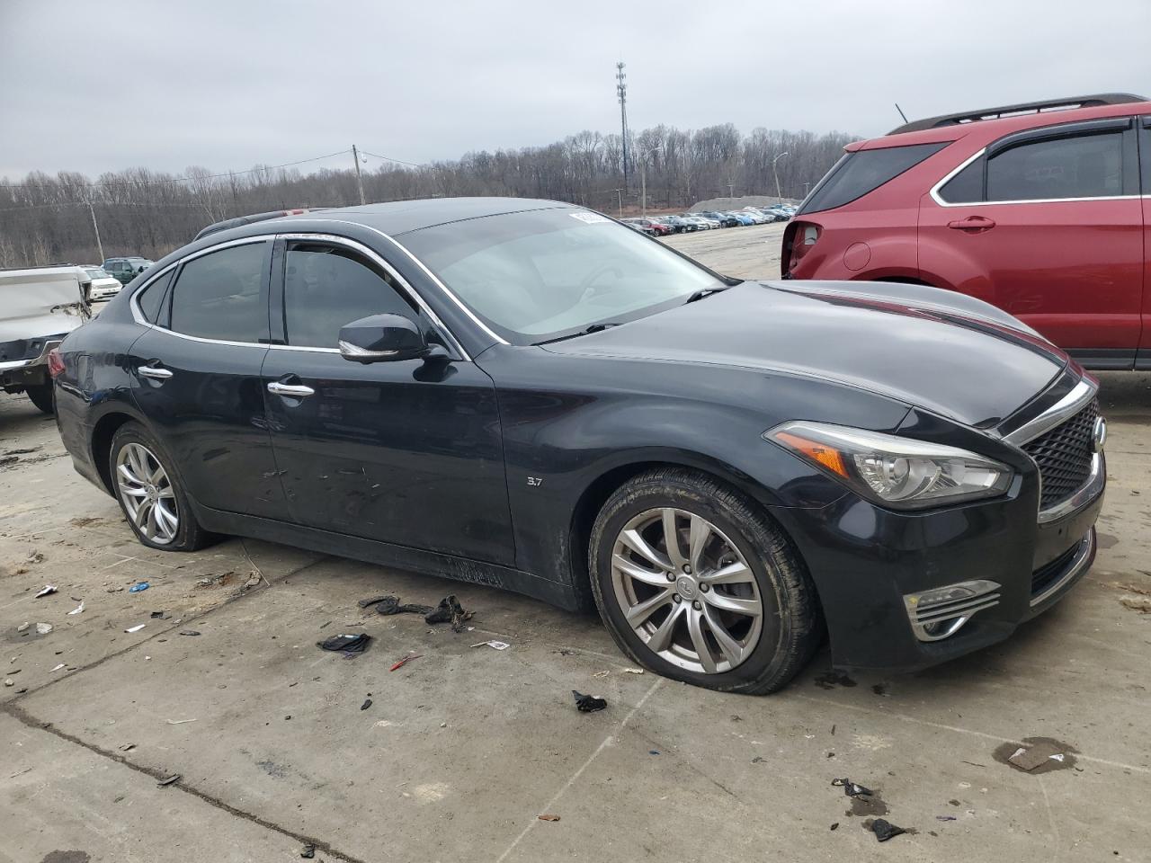 2017 Infiniti Q70 - Image 4