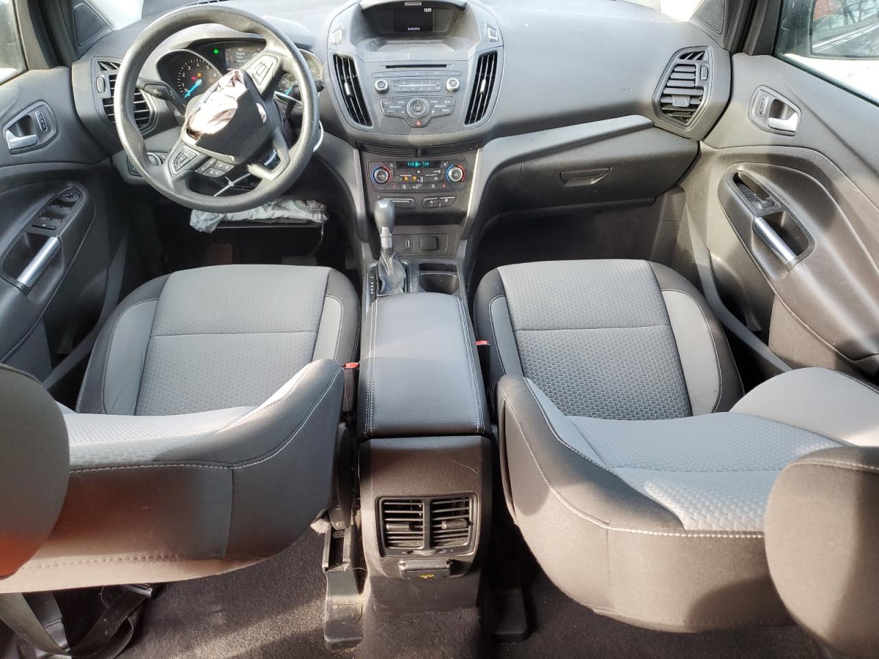 1FMCU9GD2HUA18000 FORD ESCAPE 2017