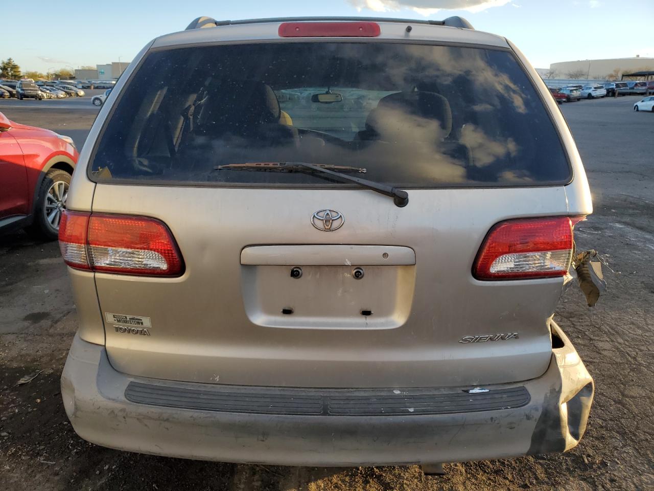 2001 Toyota Sienna - Image 6