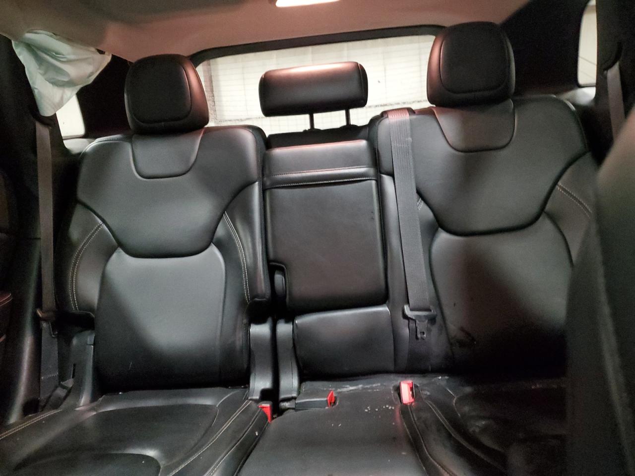 2018 Jeep Grand Cherokee - Image 10