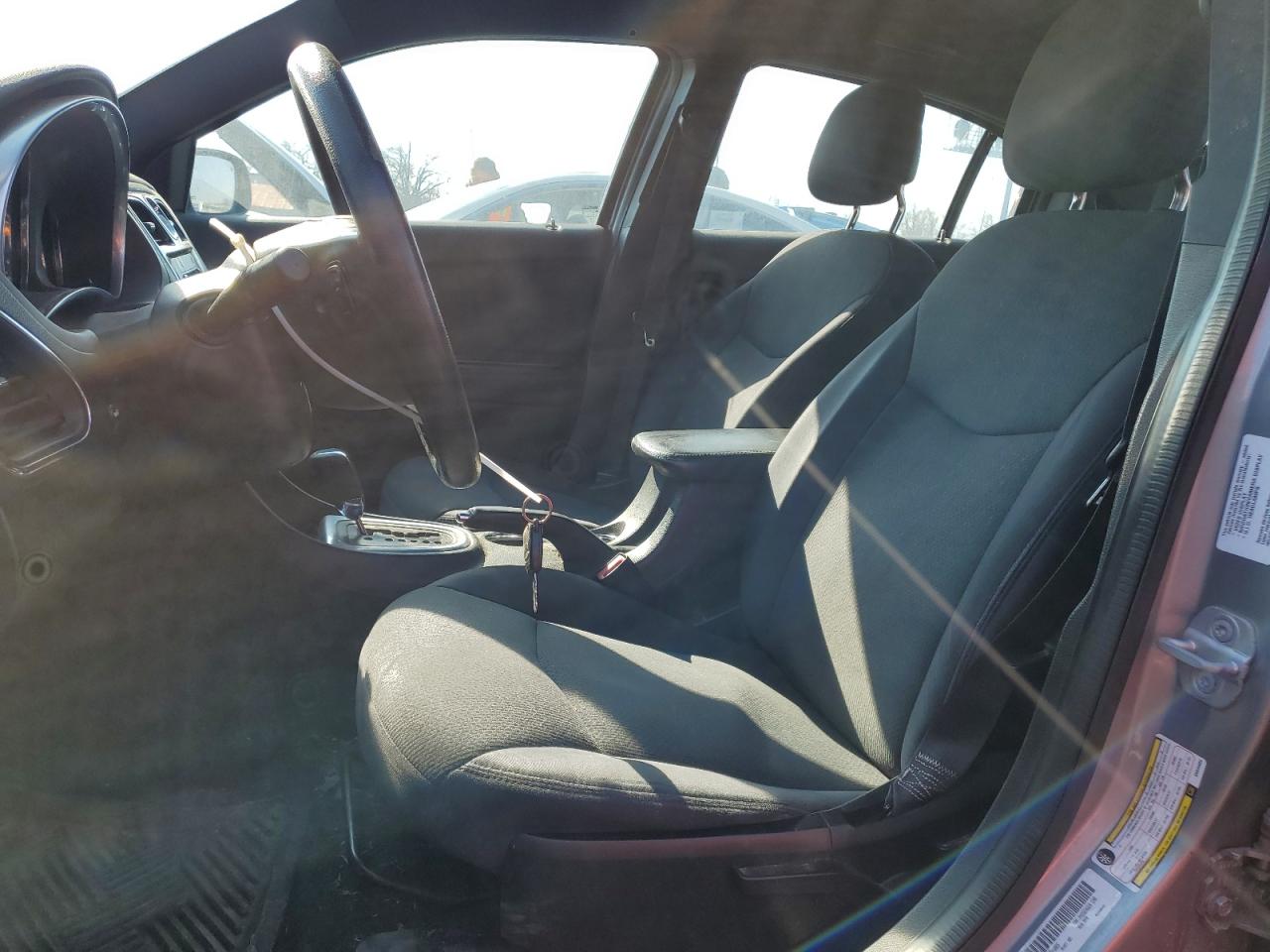 2013 Chrysler 200 - Image 7