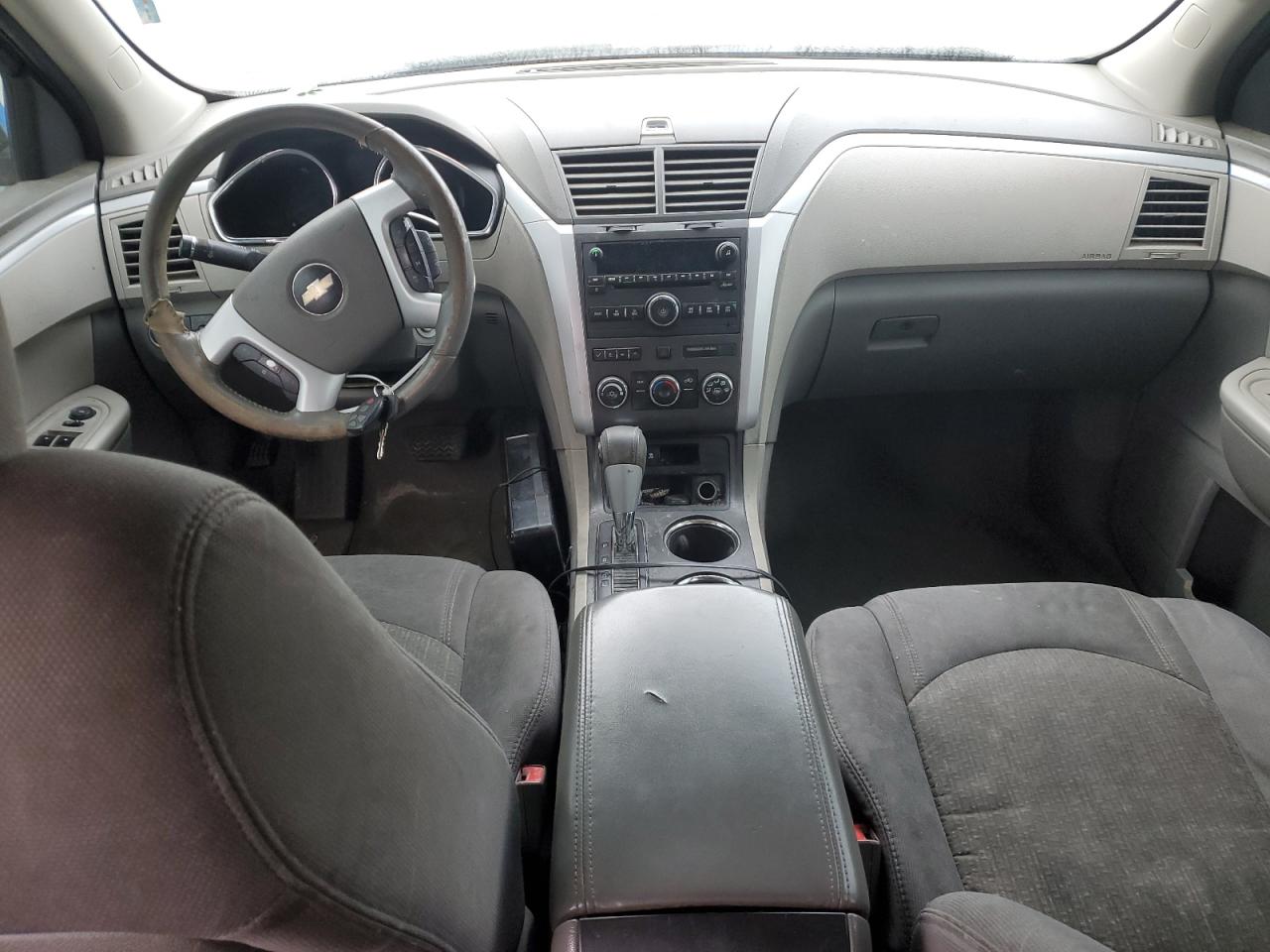 2010 Chevrolet Traverse - Image 8