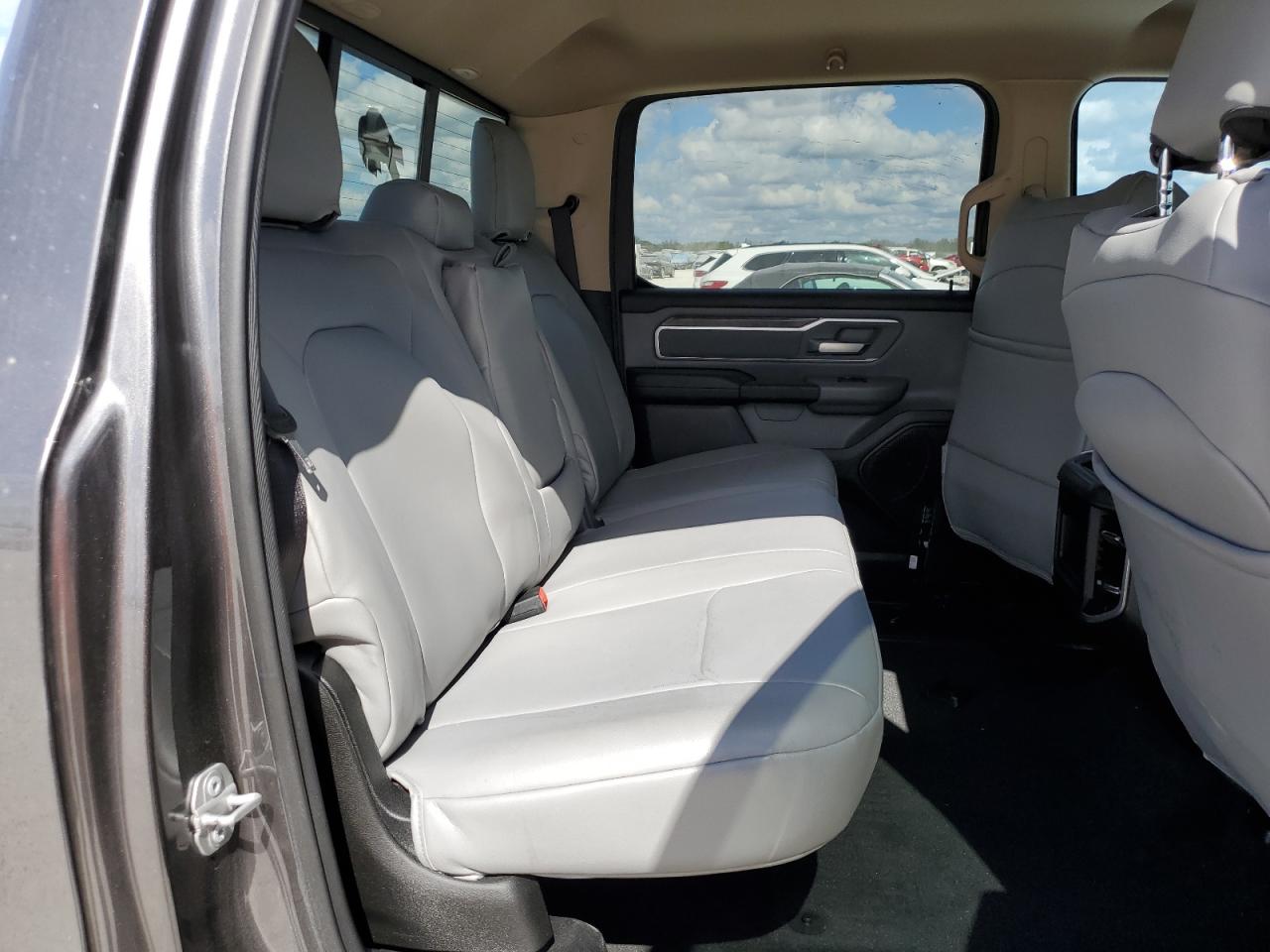 2020 RAM 1500 - Image 10