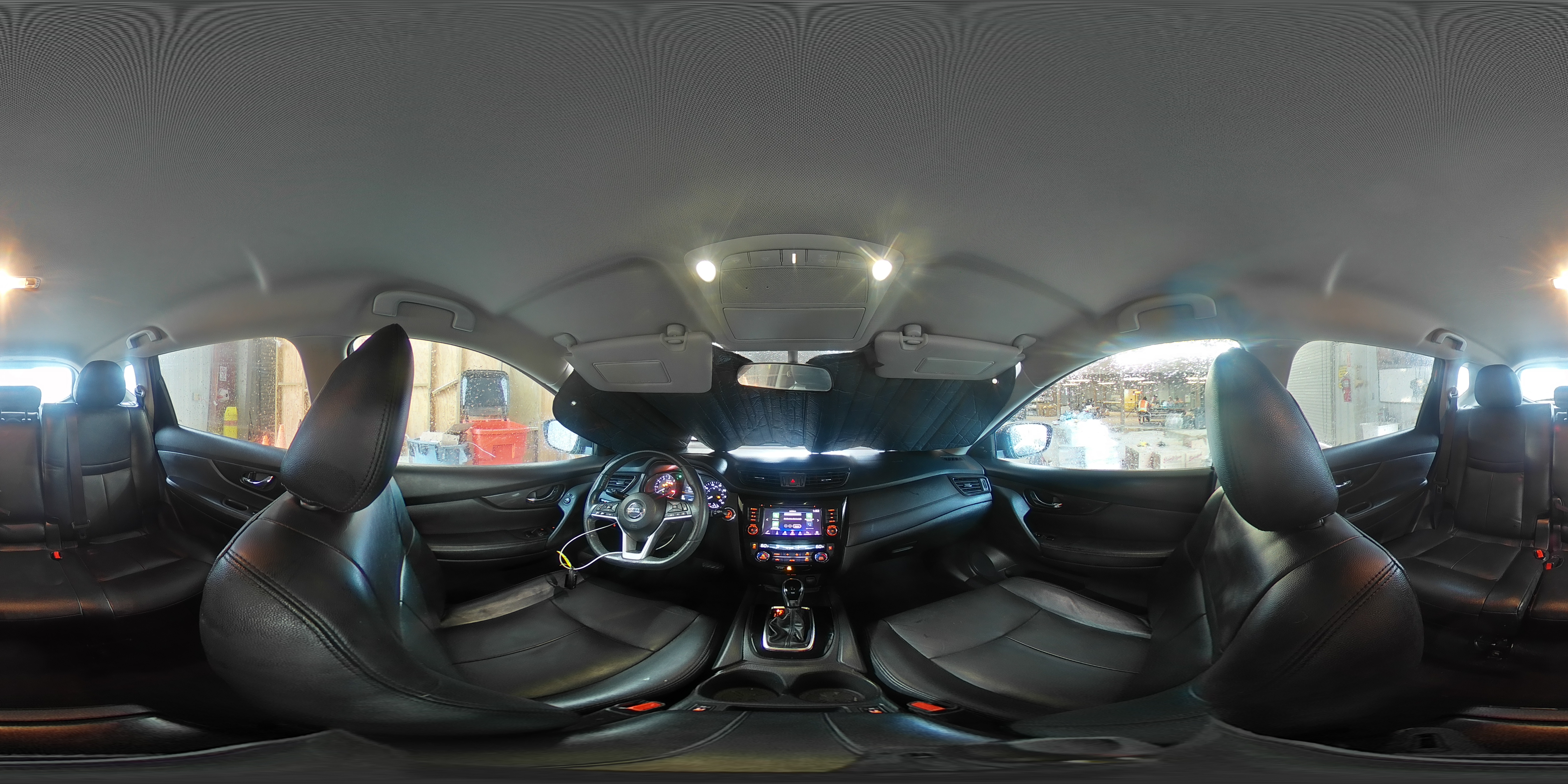 2018 Nissan Rogue - Image 16