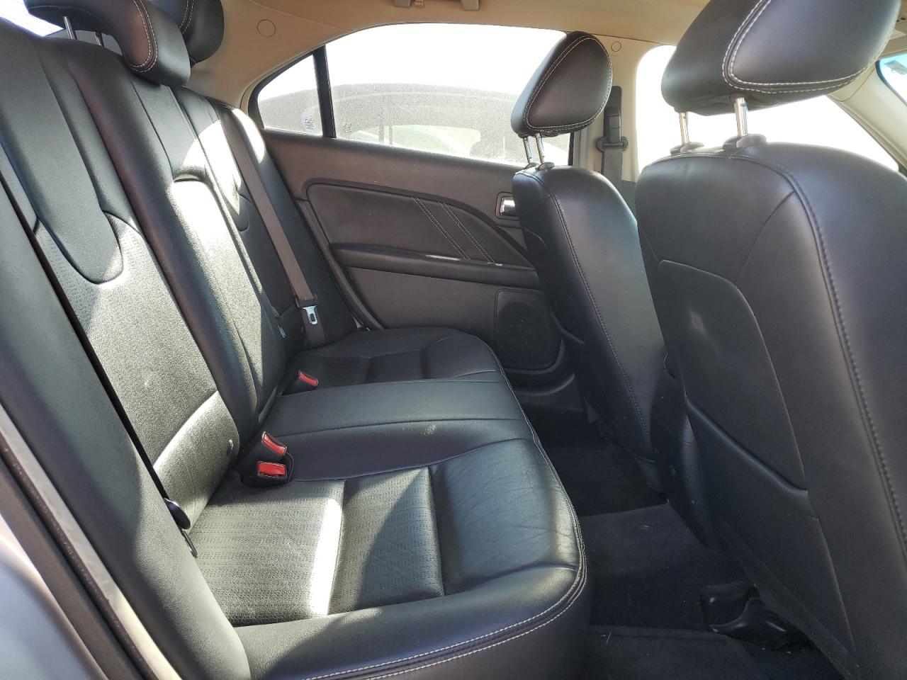 2011 Ford Fusion - Image 10