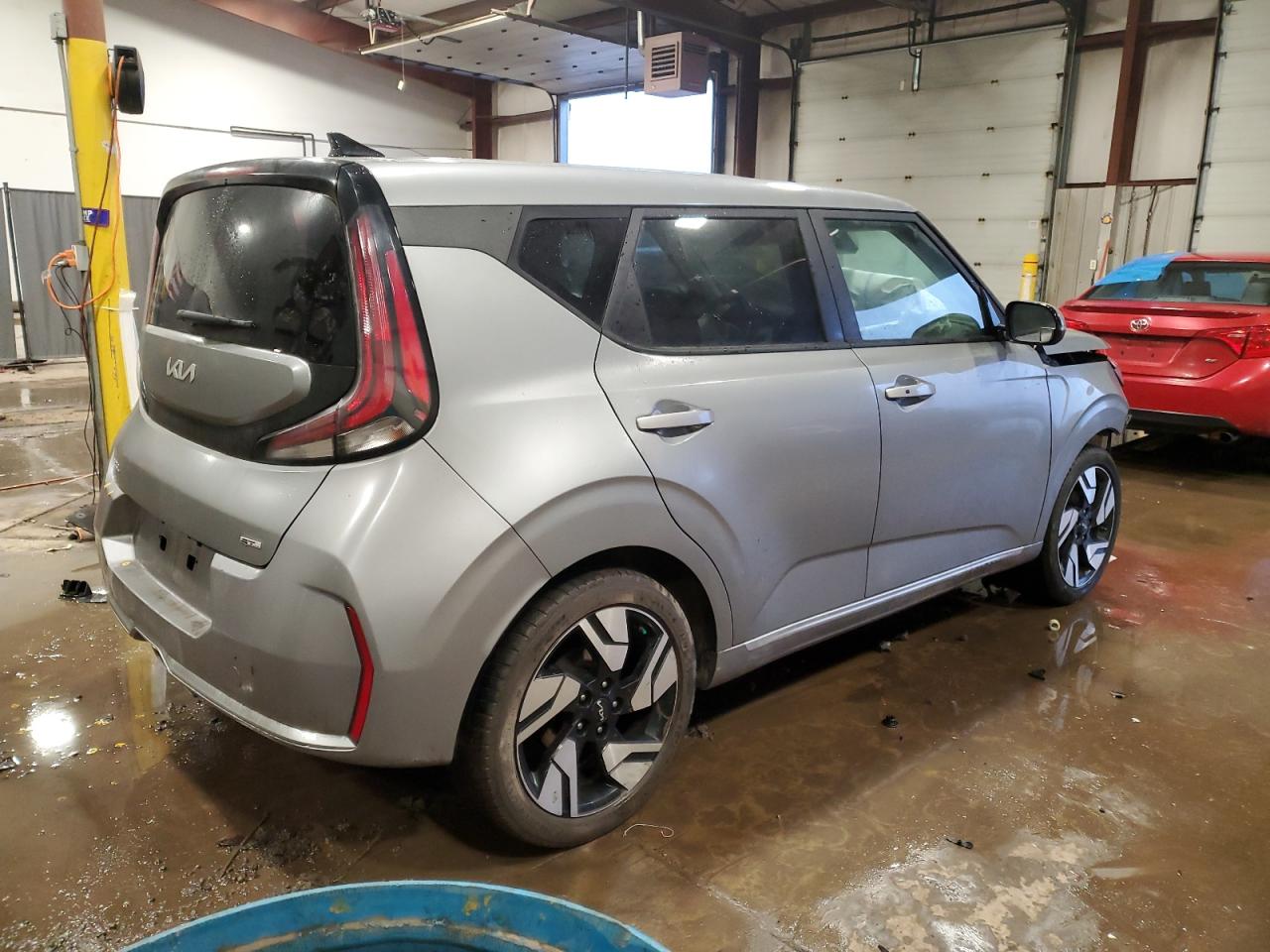 2023 Kia Soul - Image 3
