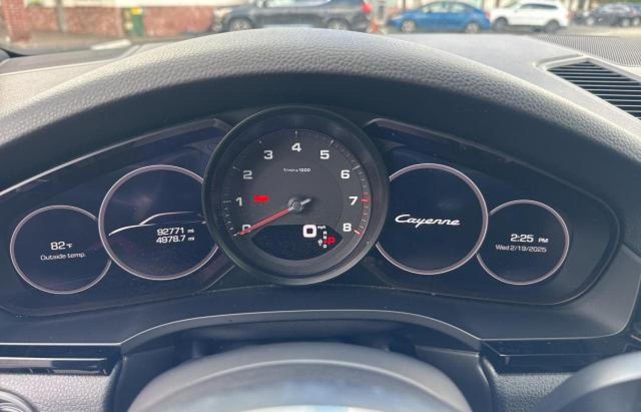2019 Porsche Cayenne - Image 8