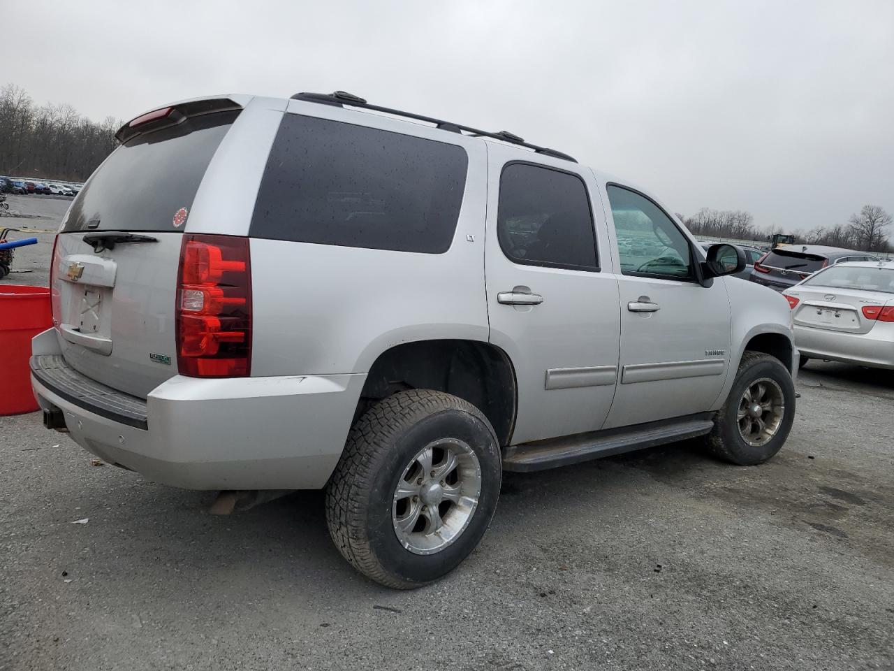 2010 Chevrolet Tahoe - Image 3