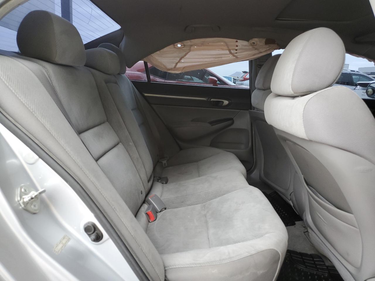 2011 Honda Civic - Image 10