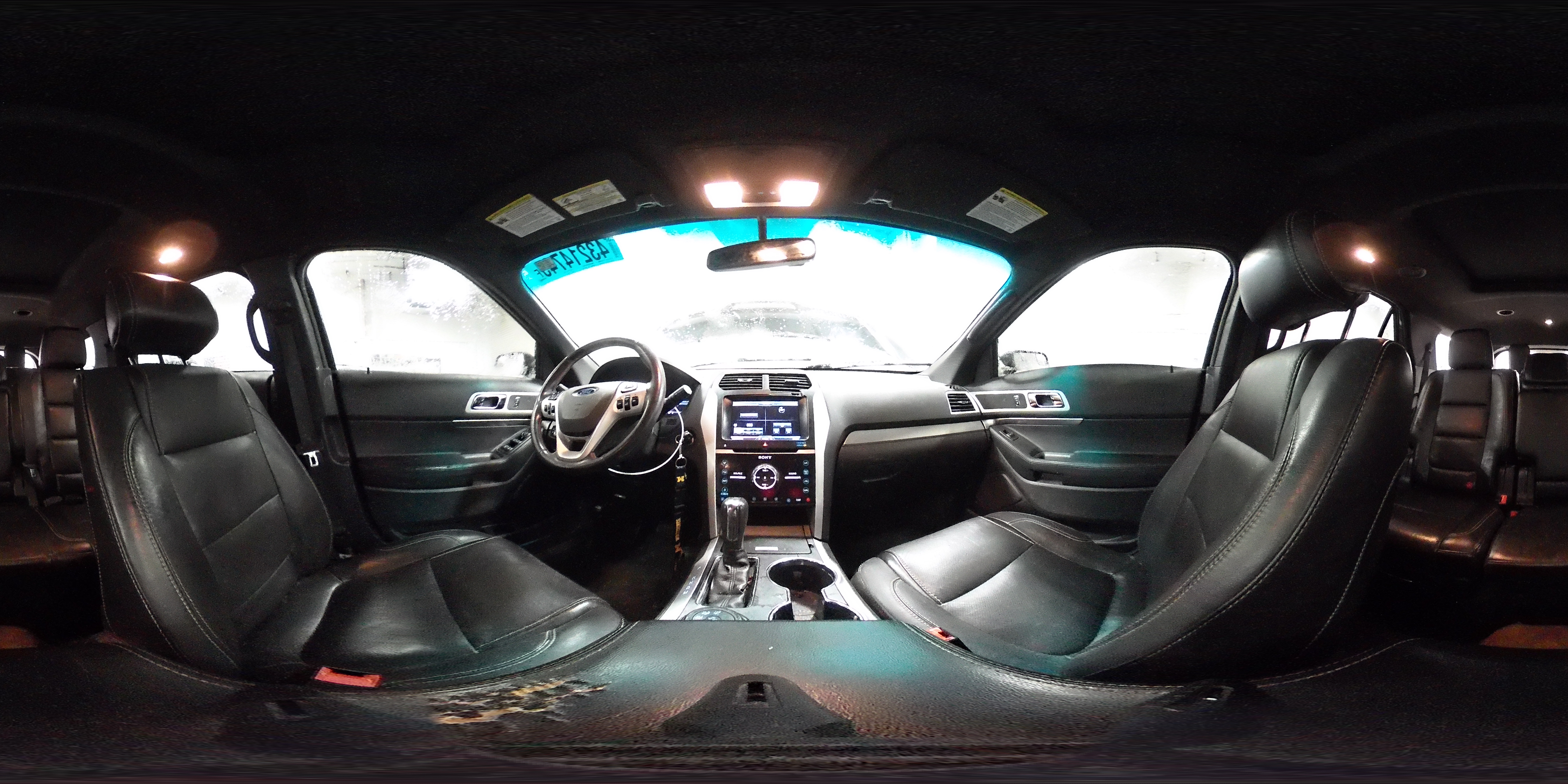 2015 Ford Explorer - Image 15