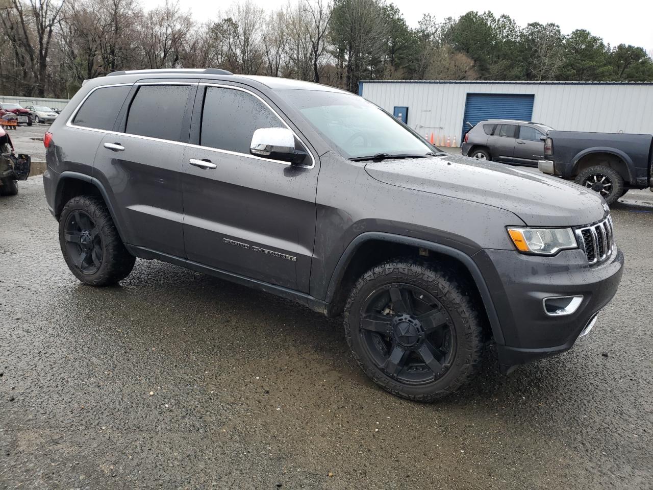 2017 Jeep Grand Cherokee - Image 4