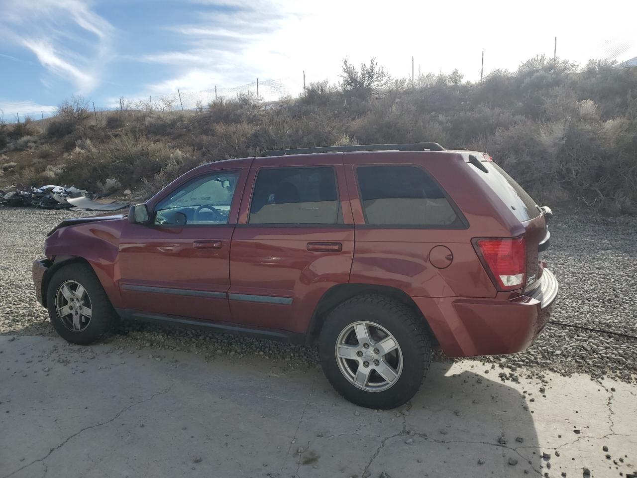 2007 Jeep Grand Cherokee - Image 2