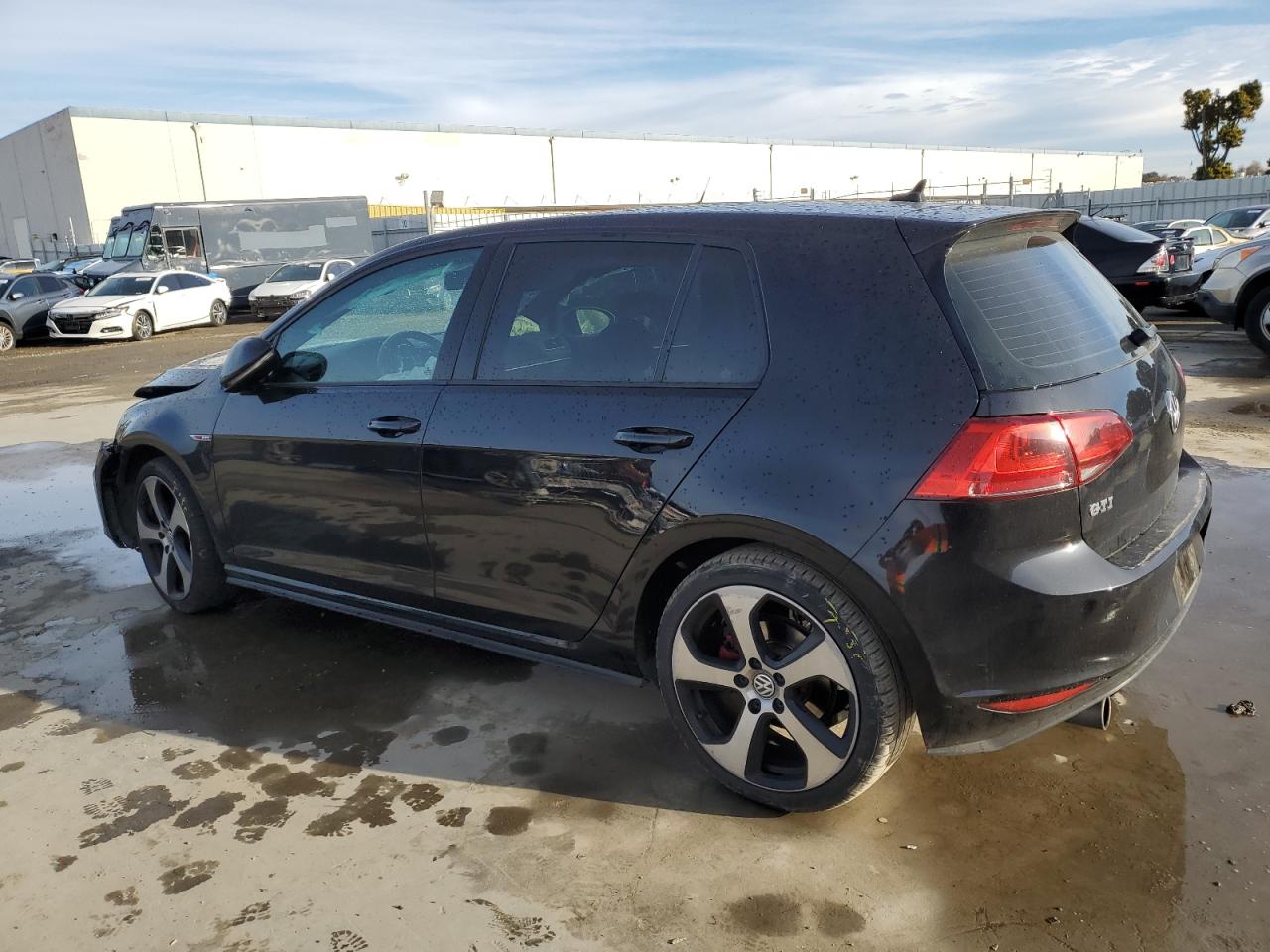 2016 Volkswagen GTI - Image 2