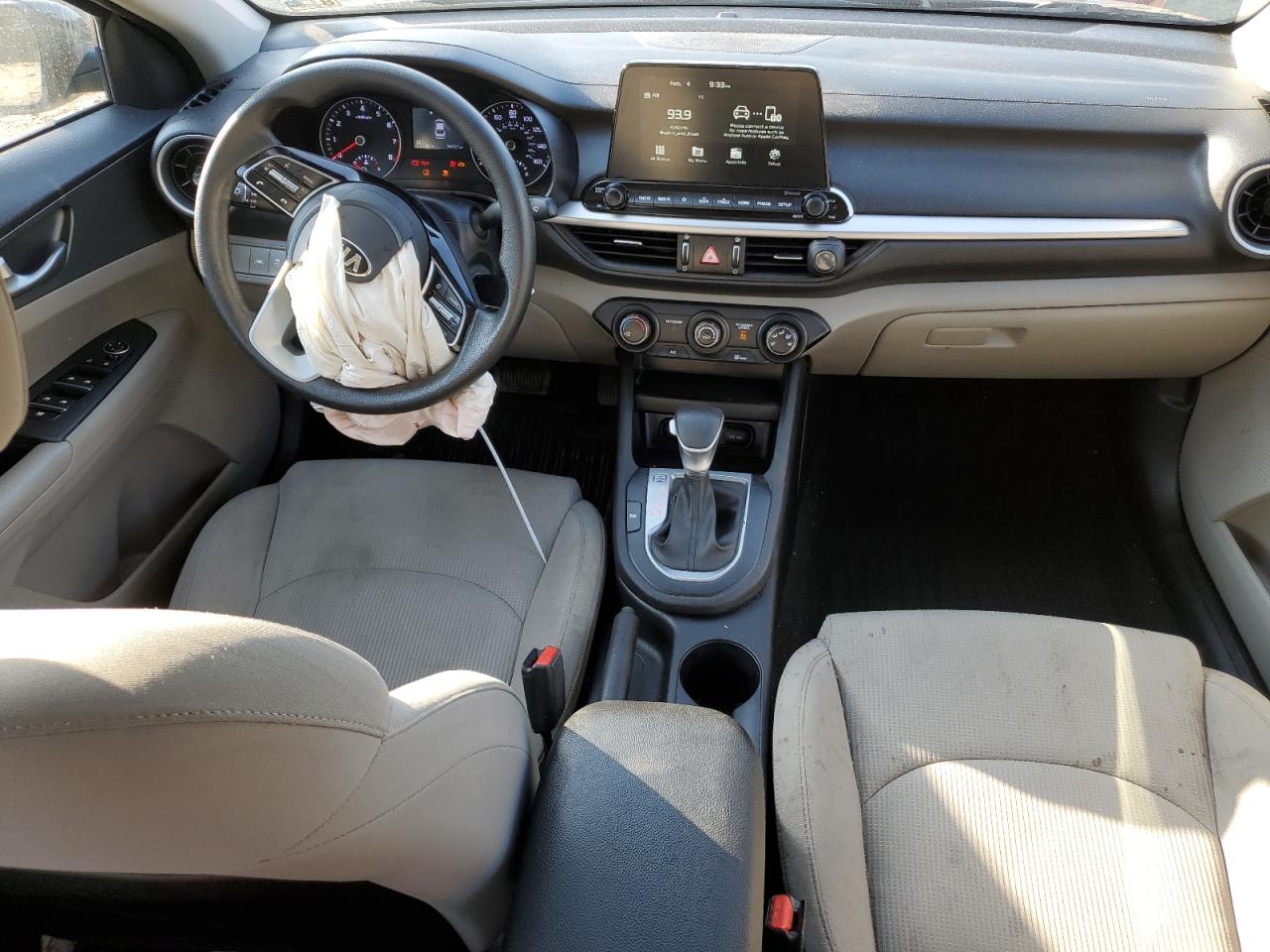 2021 Kia Forte - Image 8