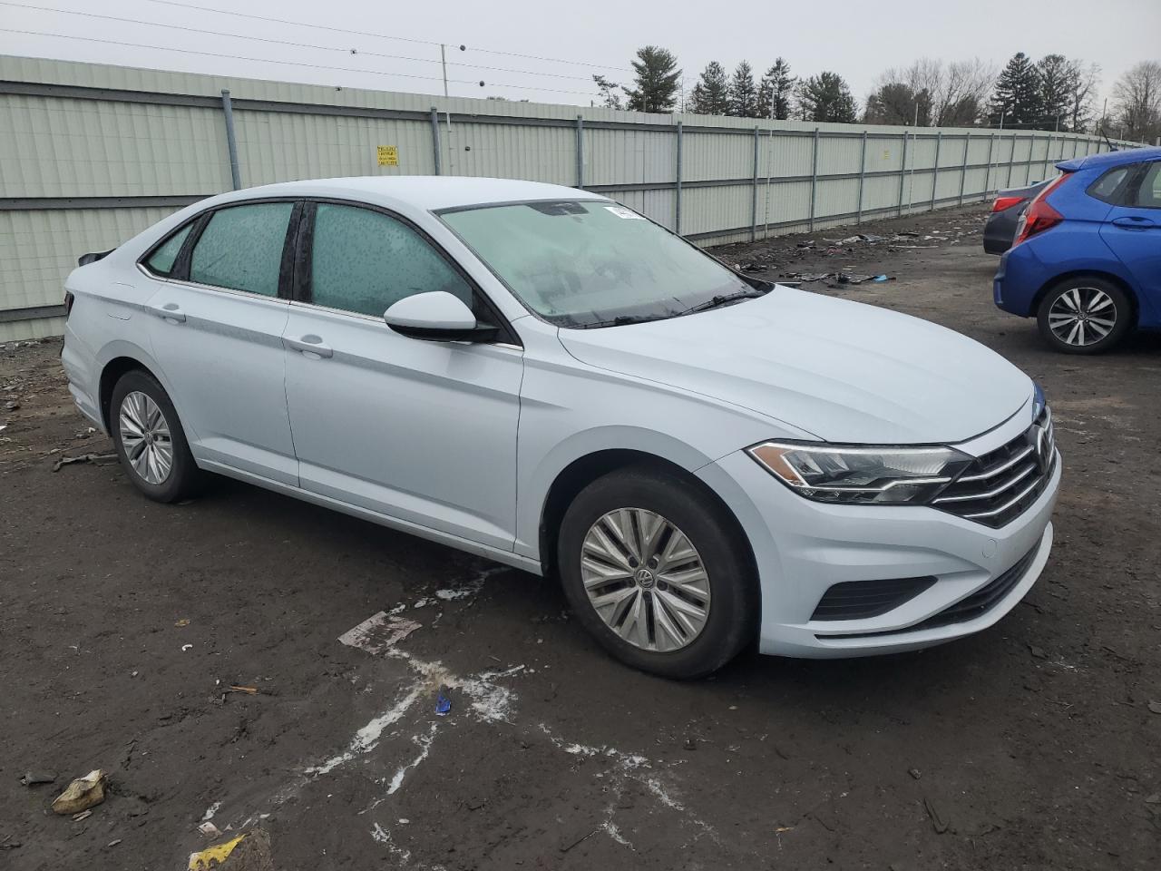 2019 Volkswagen Jetta - Image 4