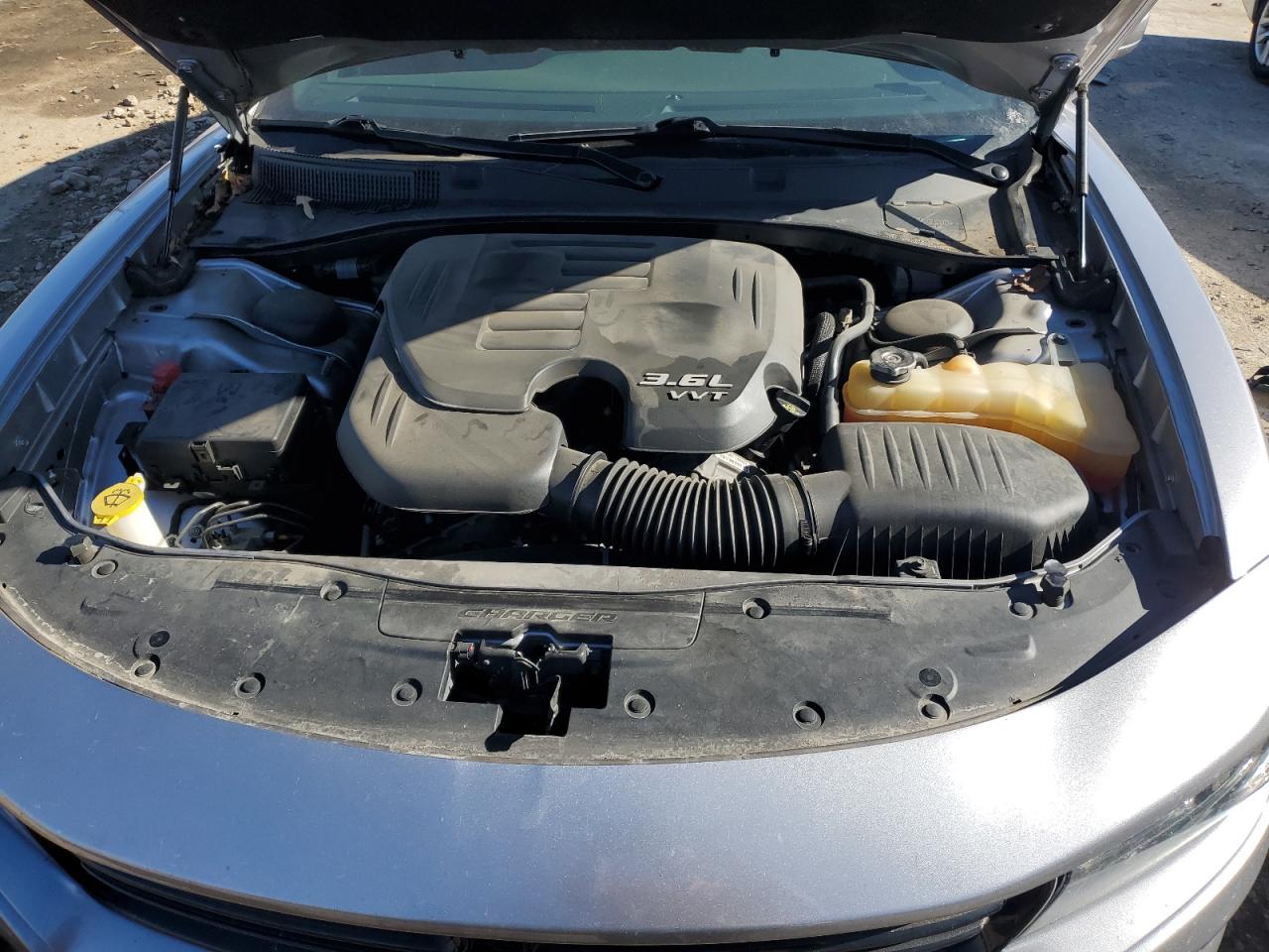 2016 Dodge Charger - Image 11
